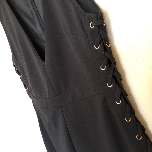 Lace Up Romper - Picture 3 of 3